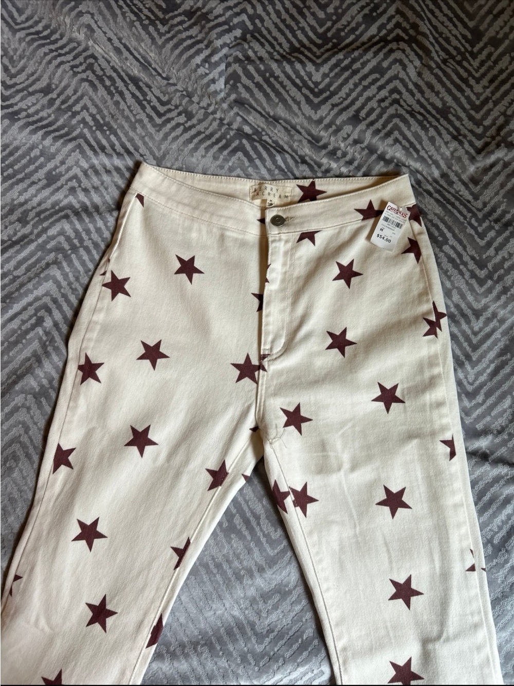 High-Rise Star Print Jeans in Cream with Burgundy Stars